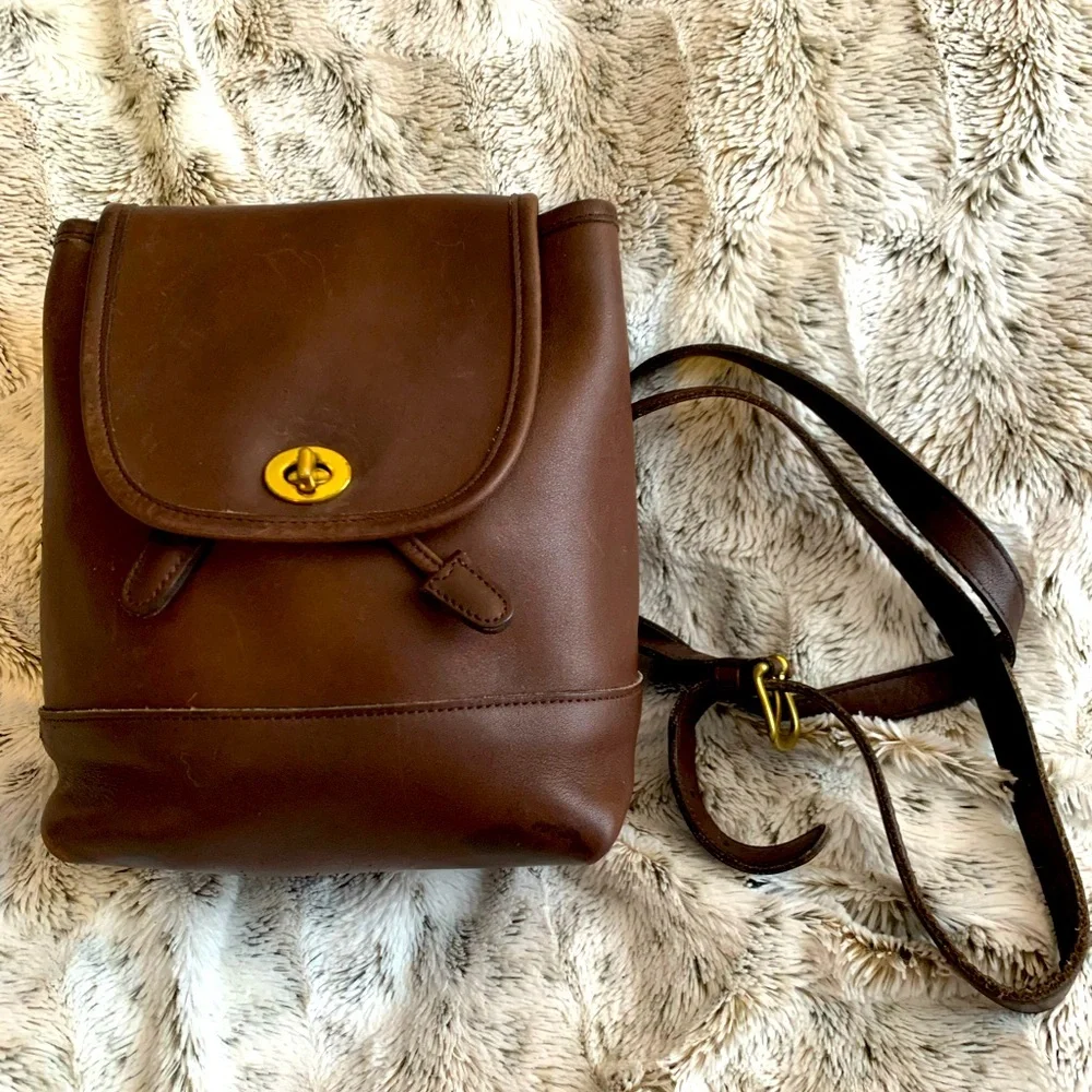 COACH VINTAGE BROWN LEATHER DAYPACK /BACKPACK MINI 9960 EUC BARELY USED 8”9”5” - Picture 2 of 7